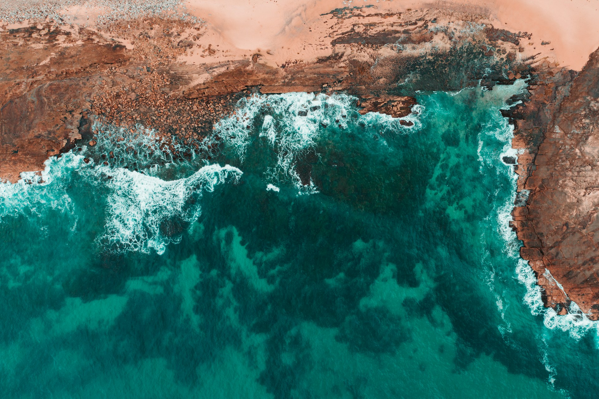 Why Investors Are Abandoning the Yen for the Swiss Franc